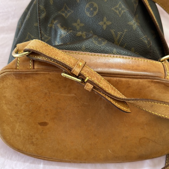 ❌ SOLD ❌ Louis Vuitton montsouris backpack - Picture 12 of 14